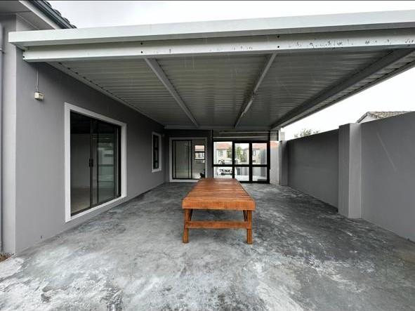 To Let 3 Bedroom Property for Rent in Milnerton Central Western Cape